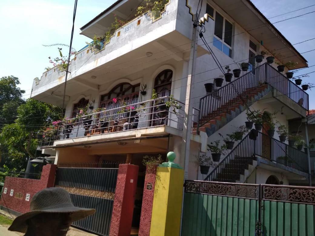 Daffon Guest House Negombo Ngoại thất bức ảnh